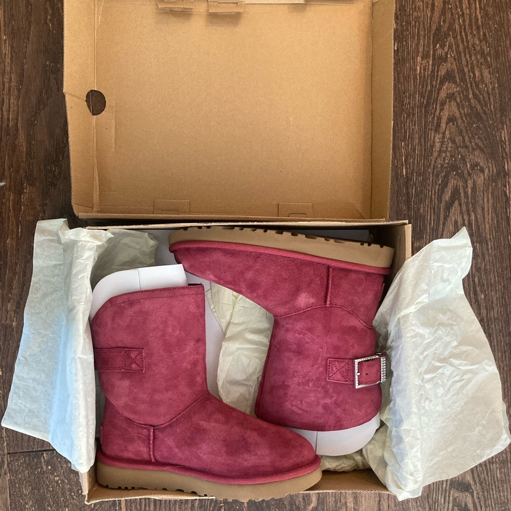 Never Worn Uggs